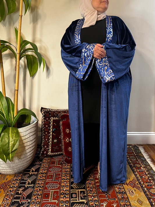 Arabic Calligraphy Velvet Kaftan